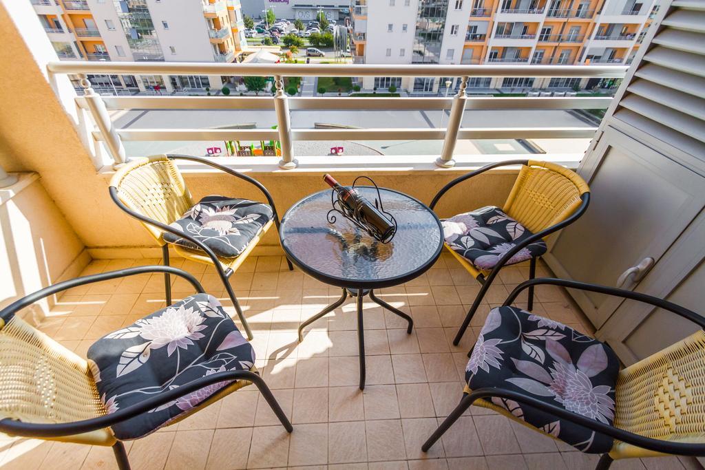 Delta Capital Apartment Podgorica Kültér fotó